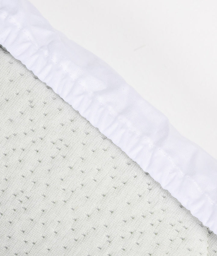 Fitted sheet for cot in white and beige