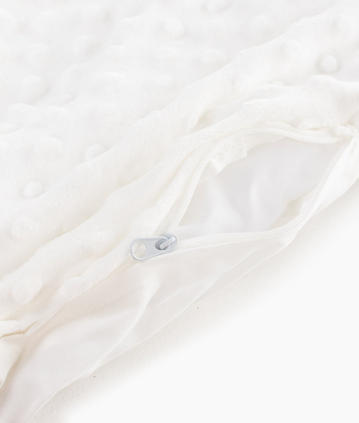 White and beige toddler bubble quilt and cover set