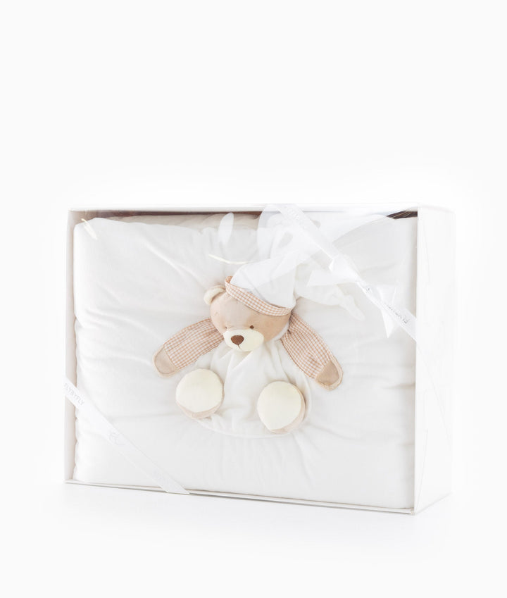 White and beige quilt and cover set for toddlers
